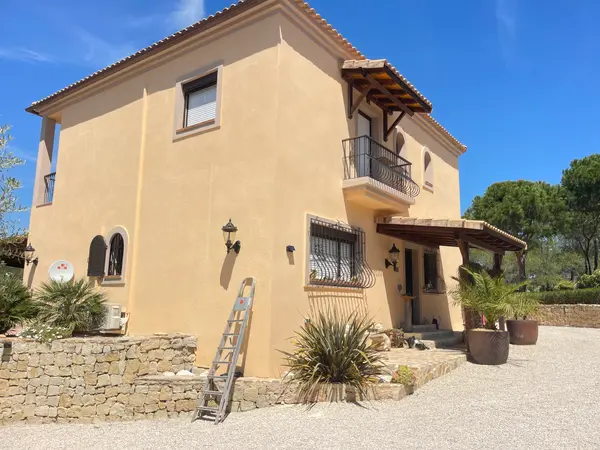 Villa en La Nucia — La Nucia