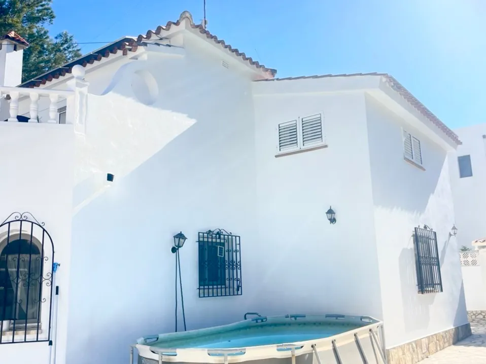 Pintura de exterior en Altea — fachada exterior Costa Blanca